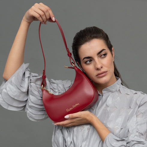 Bolso de hombro para mujer de piel saffiano con bandolera larga rojo Maribel