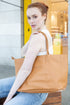 Mala shopper para mulher em pele personalizável castanha Luna