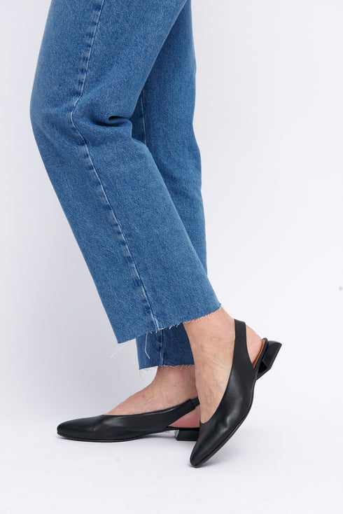Sapatos rasos de pele pretos Beatriz para mulher