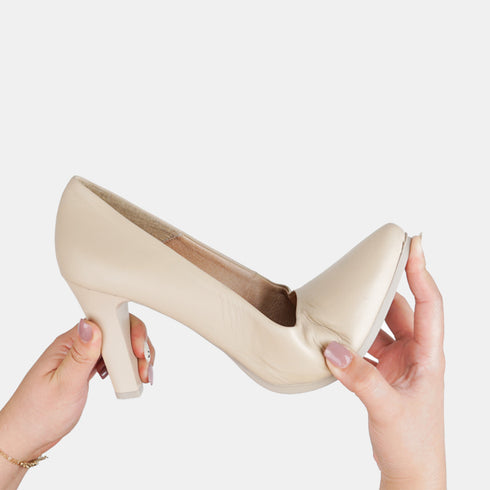 Sapatos de salto 8cm em pele bege Tania